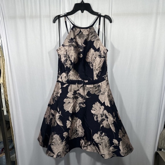 NWT XSCAPE [ 12 ] Satin Halter Neck Fit & Flare Floral Print Mini Dress‎ - Picture 7 of 14